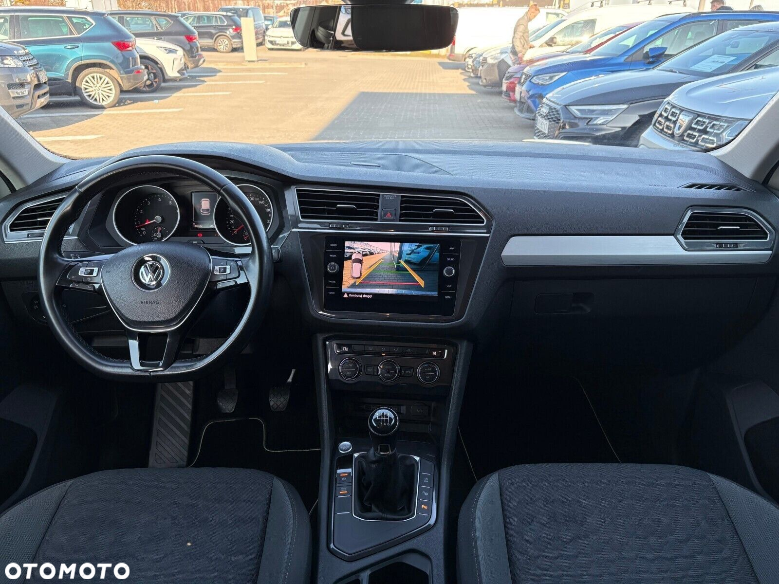 Volkswagen Tiguan 1.5 TSI EVO Comfortline - 9