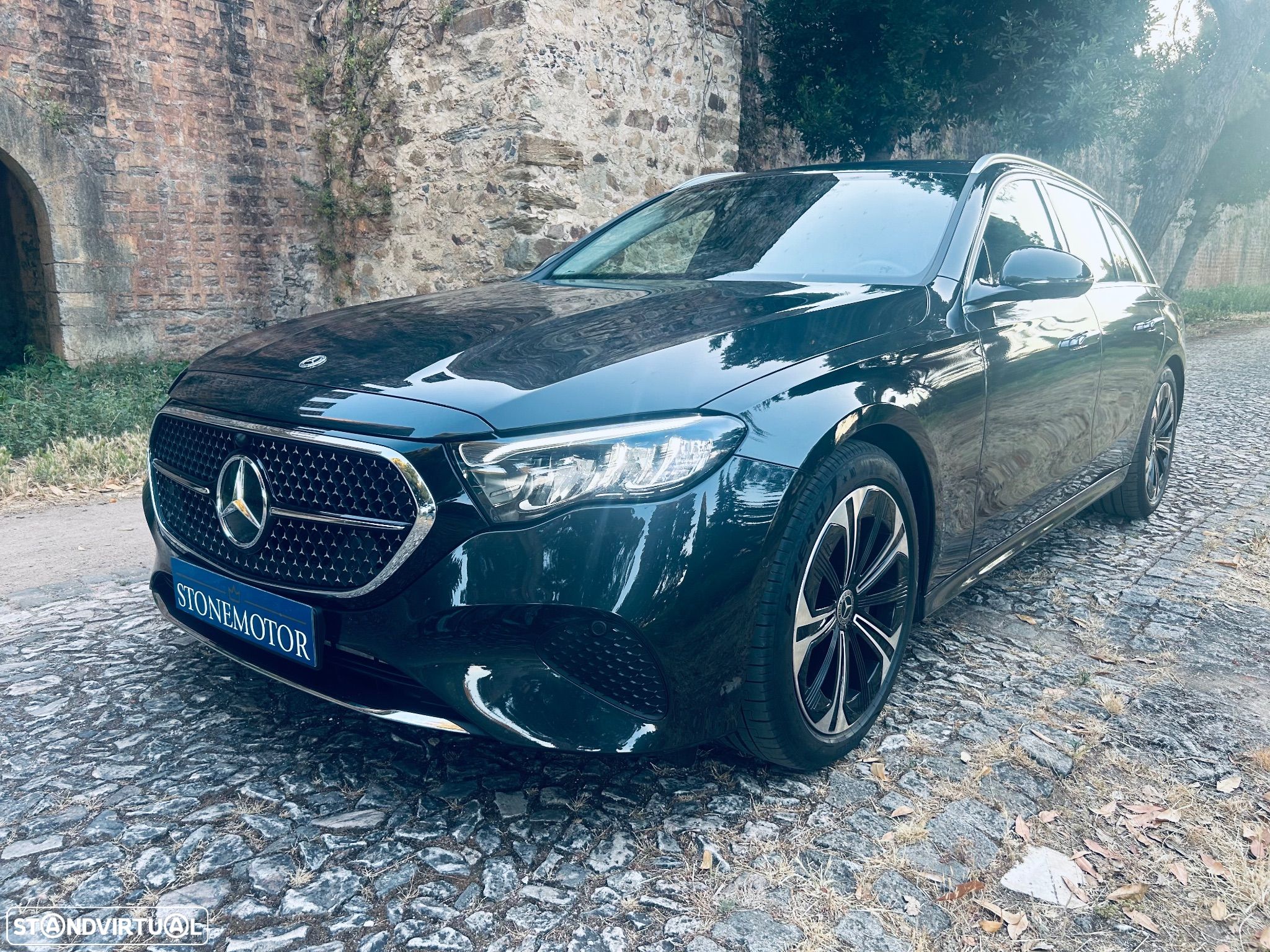 Mercedes-Benz E 300 e Avantgarde - 1