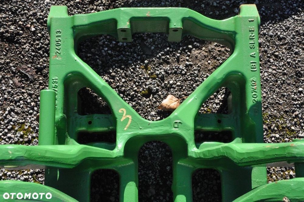 WSPORNIK SUPORT RAMA JOHN DEERE NR GL207531 / 240513 - 2