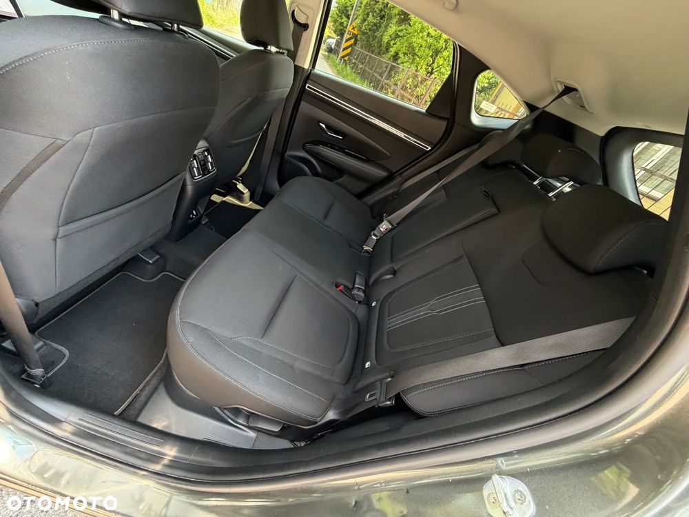 Hyundai Tucson 1.6 T-GDi HEV Executive 4WD - 32