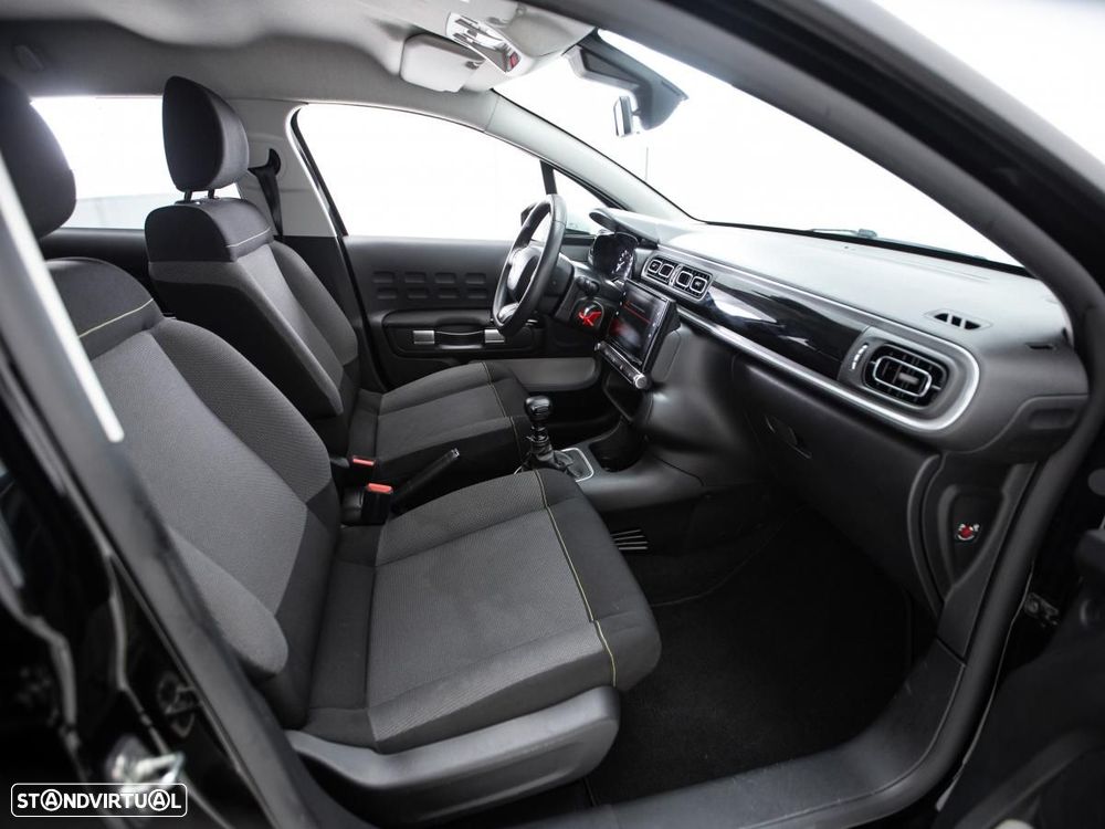 Citroën C3 1.5 BlueHDi Shine — fotografia 8