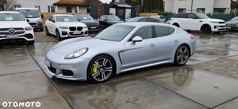 Porsche Panamera - 11