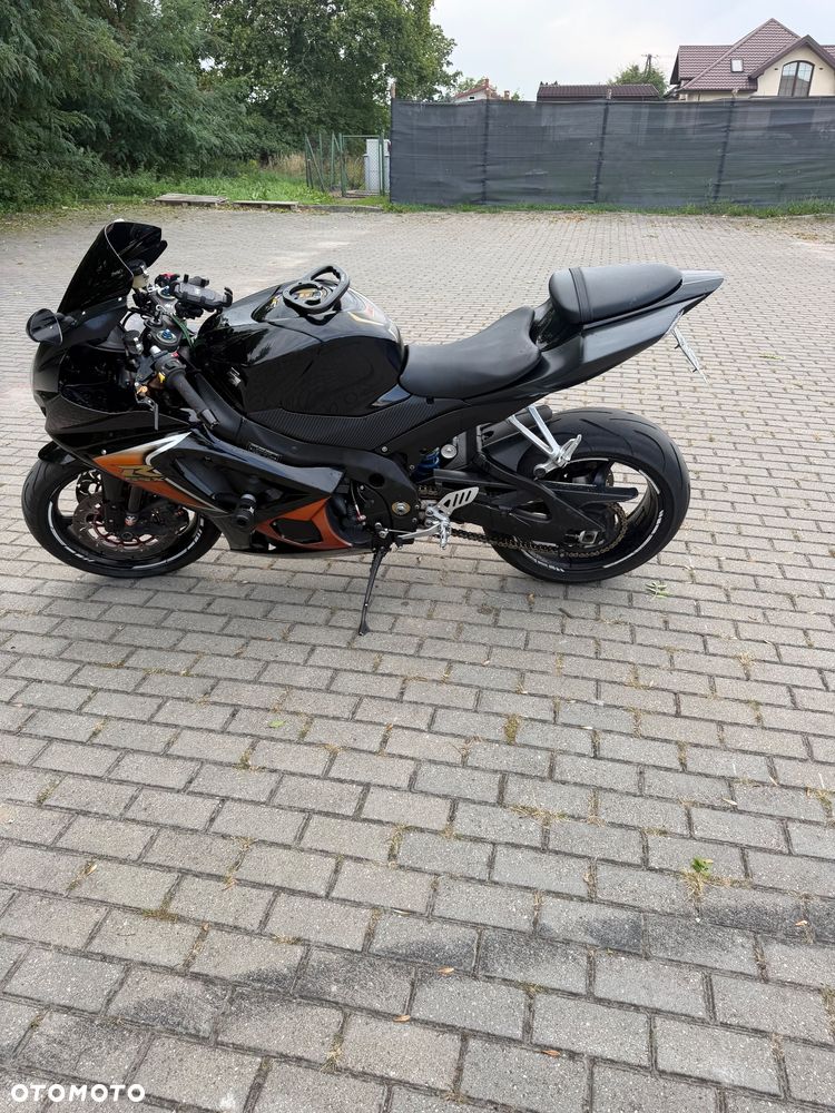 Suzuki GSX-R - 4