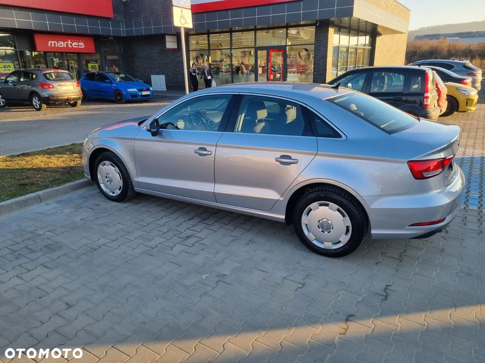 Audi A3 1.6 TDI Limousine - 3