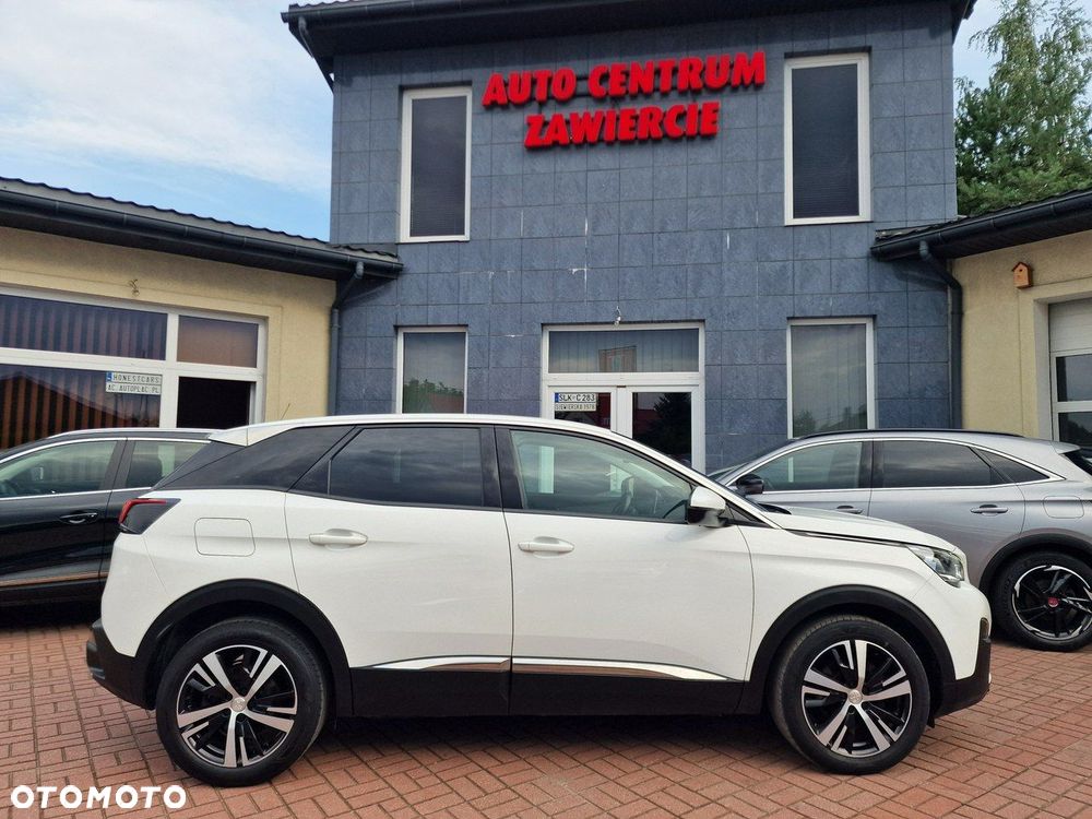 Peugeot 3008 1.2 PureTech Allure S&S - 16