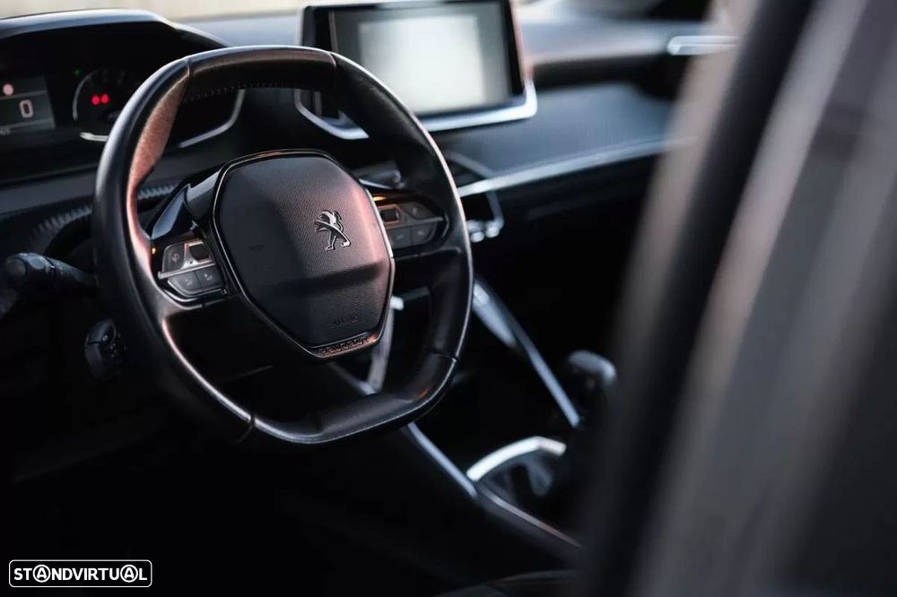 Peugeot 208 1.2 PureTech Active Pack - 12