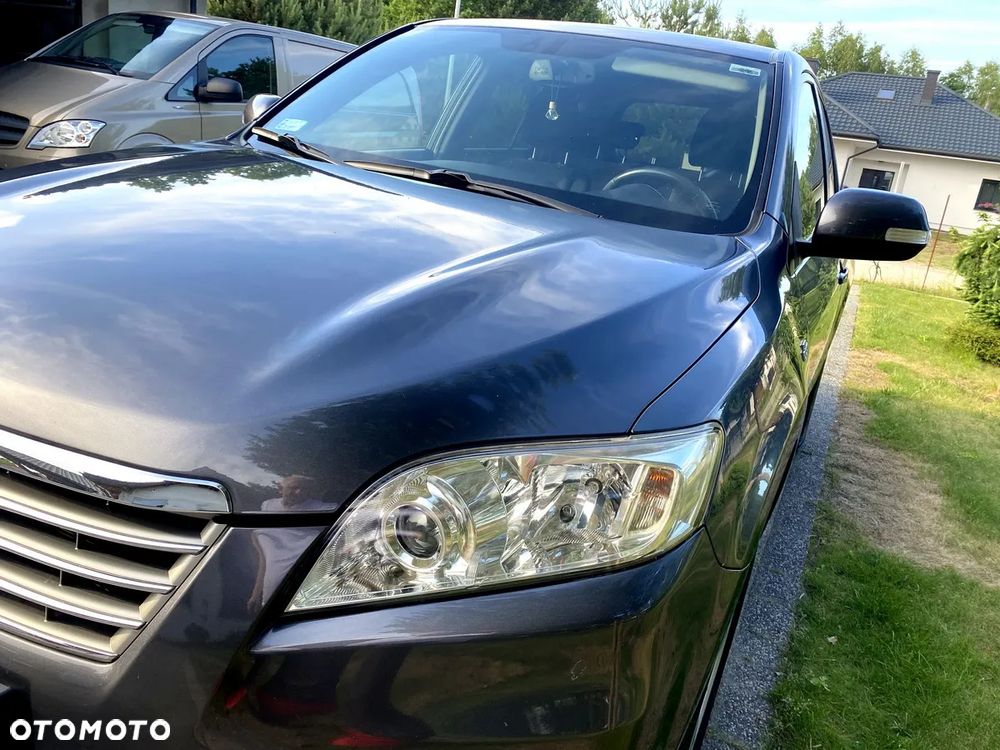 Toyota RAV4 2.2 D-CAT Premium - 3