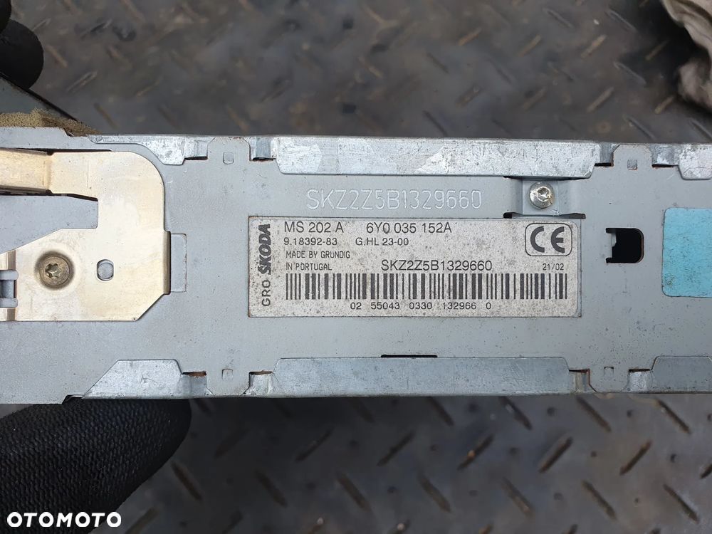 SKODA FABIA I RADIO FABRYCZNE RADIOODTWARZACZ NA KASETY 6Y0035152A - 3