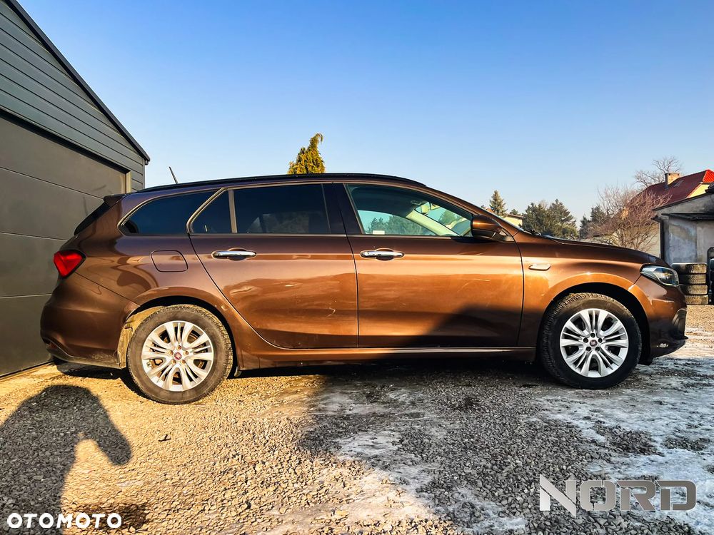 Fiat Tipo 1.6 MultiJet DCT Lounge - 3