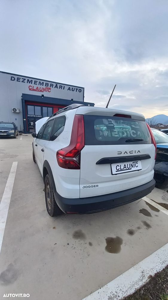 Dezmembram Dacia Jogger 1.0 TCe ECO-G H4D 480 - 2