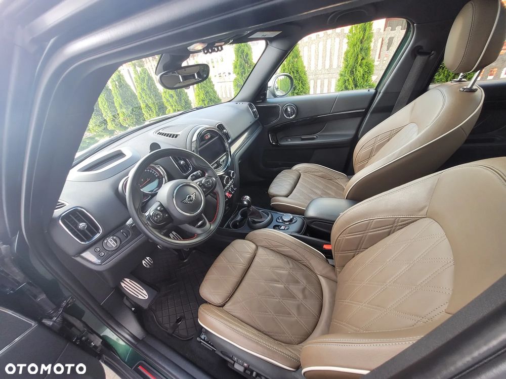 MINI John Cooper Works - 24