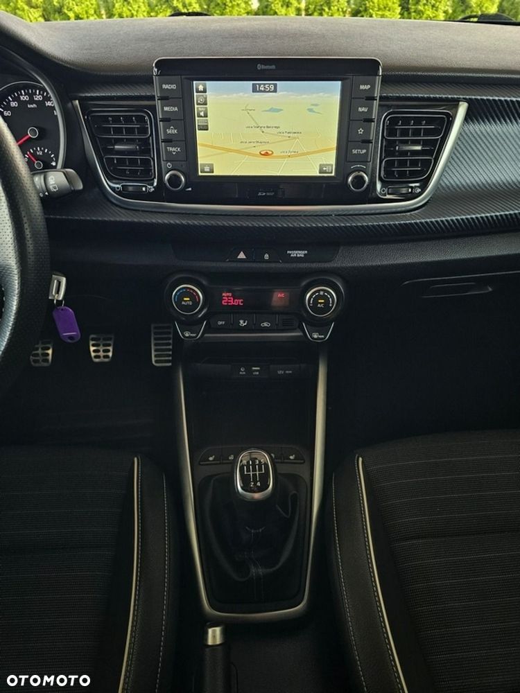Kia Rio - 19