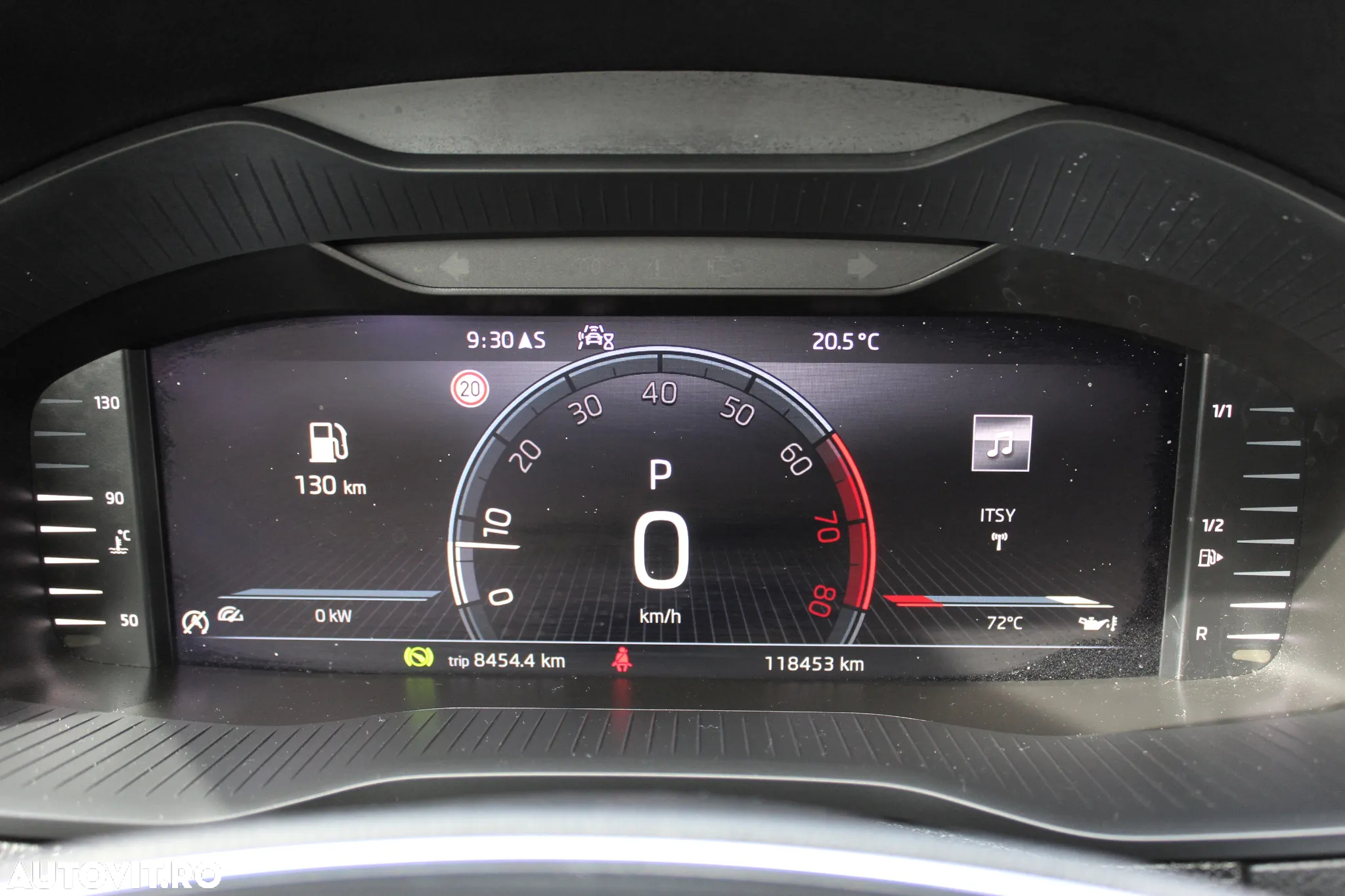 Skoda Karoq 1.5 TSI DSG Ambition - 14