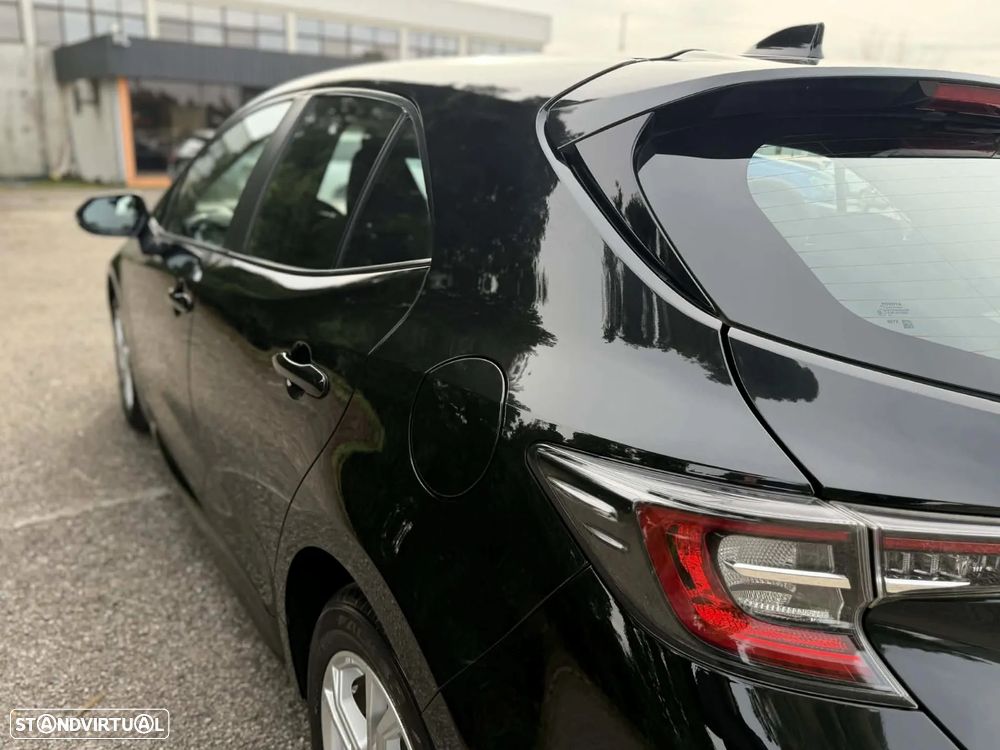 Toyota Corolla 1.2 Turbo Comfort - 17