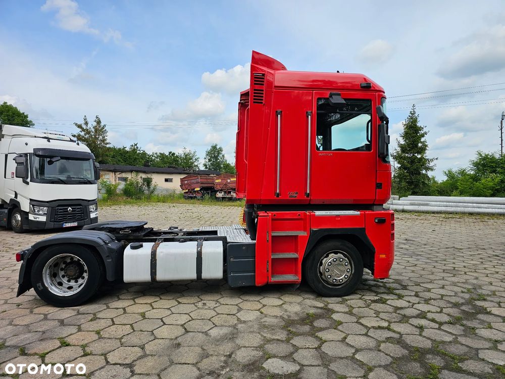 Renault Magnum Low Deck - 5