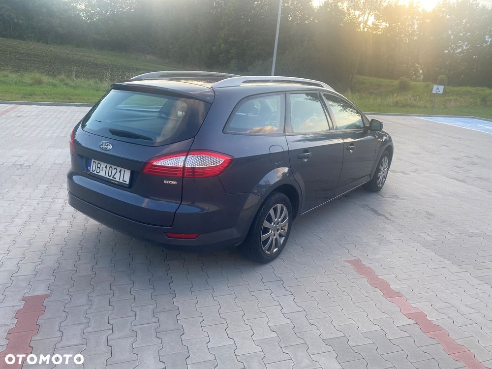 Ford Mondeo Turnier 2.0 TDCi Ambiente - 3