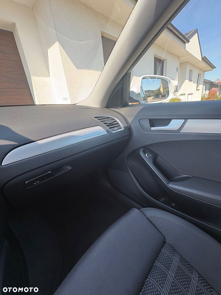 Audi A4 Avant 2.0 TDI Quattro S tronic - 10