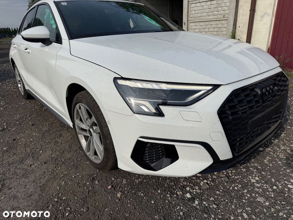 Audi A3 Sportback - 2