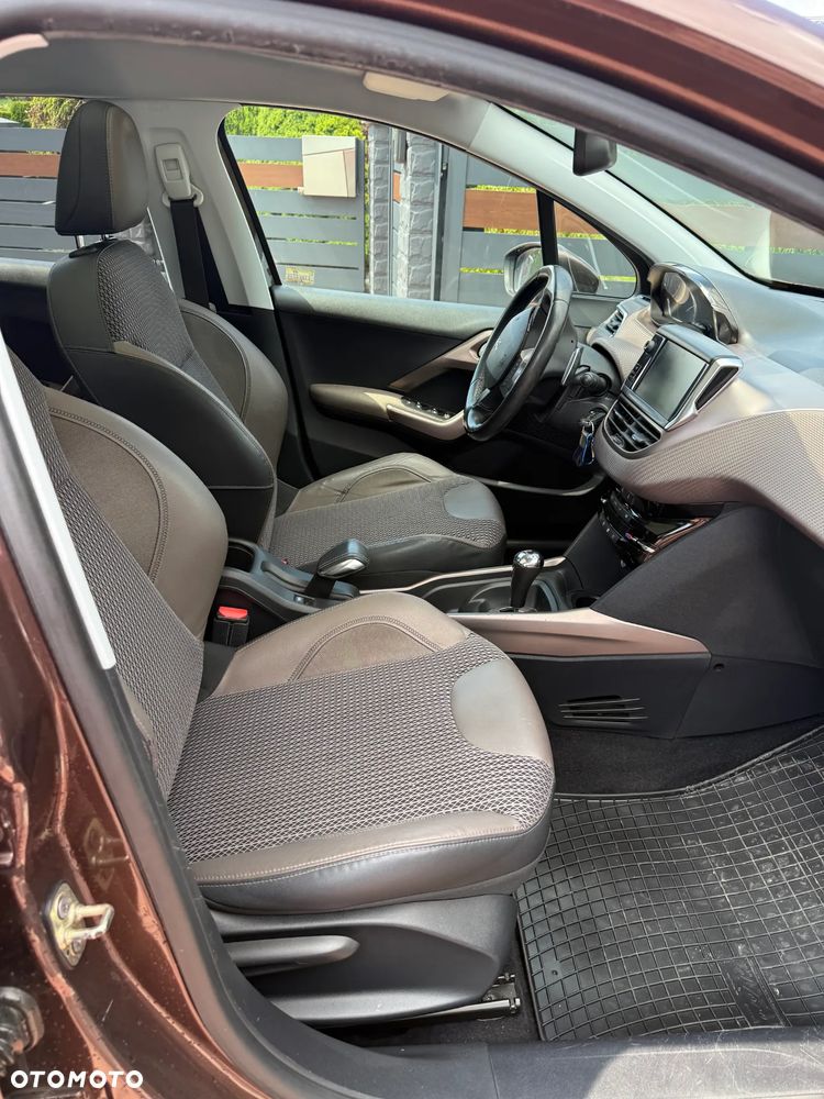 Peugeot 2008 e-HDi FAP 92 ETG6 STOP & START Allure - 13