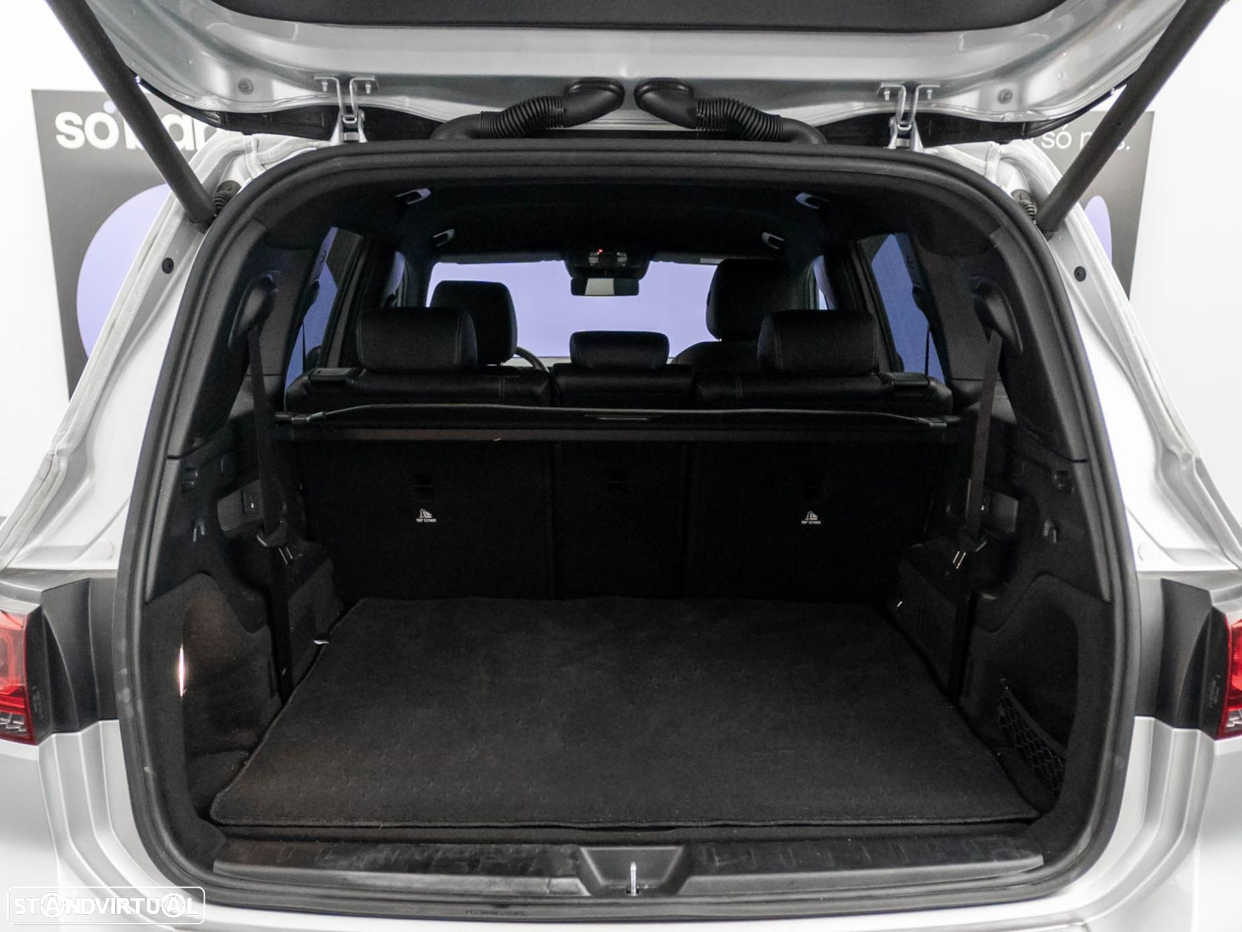 Mercedes-Benz GLB 200 Progressive - 12