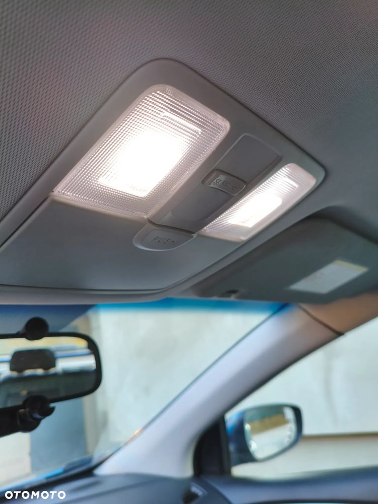 Hyundai i30 i30cw 1.4 Intro Edition - 16