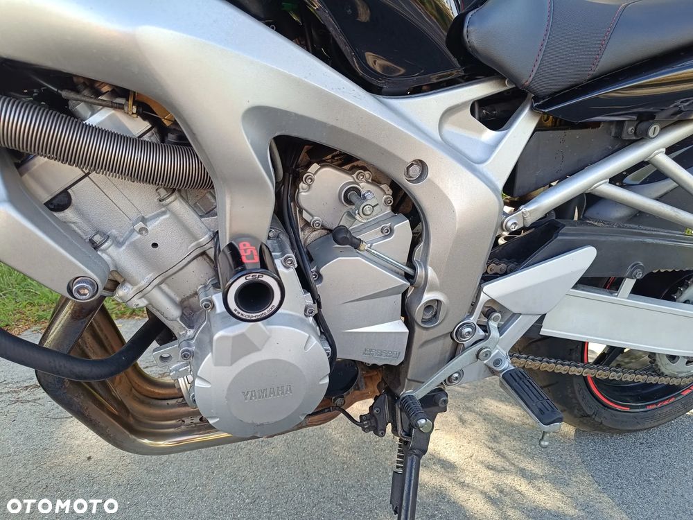 Yamaha FZ6 - 12