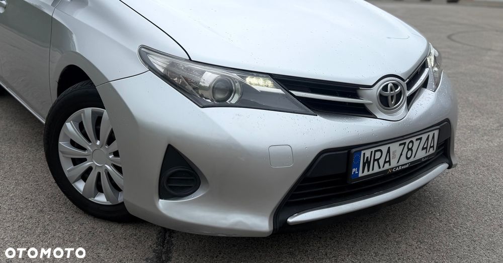 Toyota Auris 1.4 D-4D Life - 10