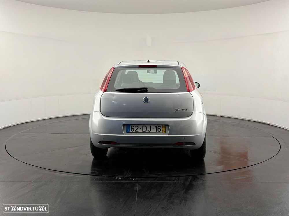 Fiat Grande Punto - 5