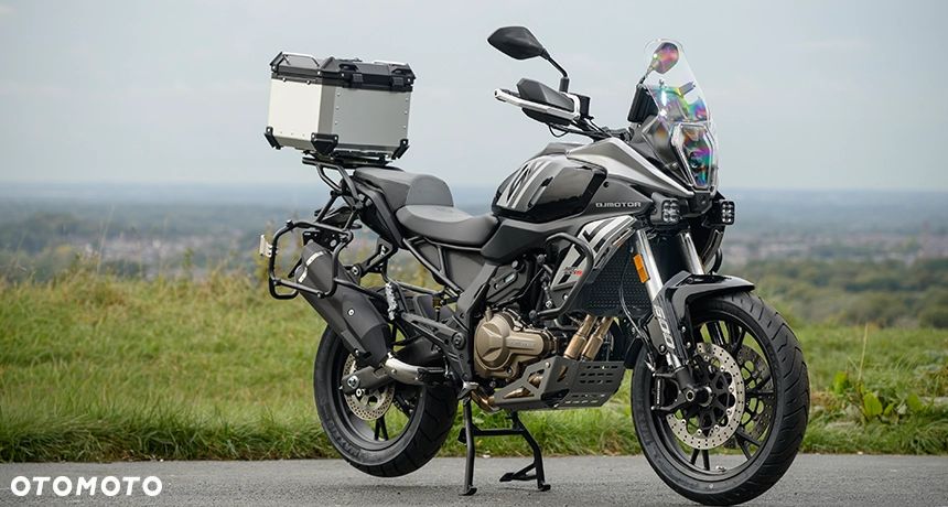 QJMOTOR SRT 600SX - 1