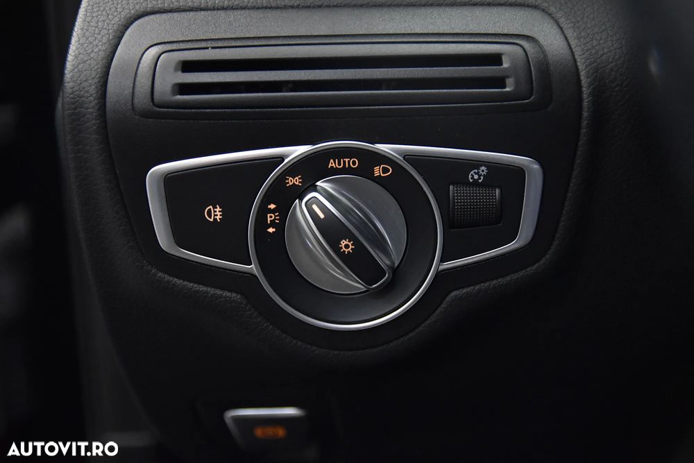 Mercedes-Benz C - 16