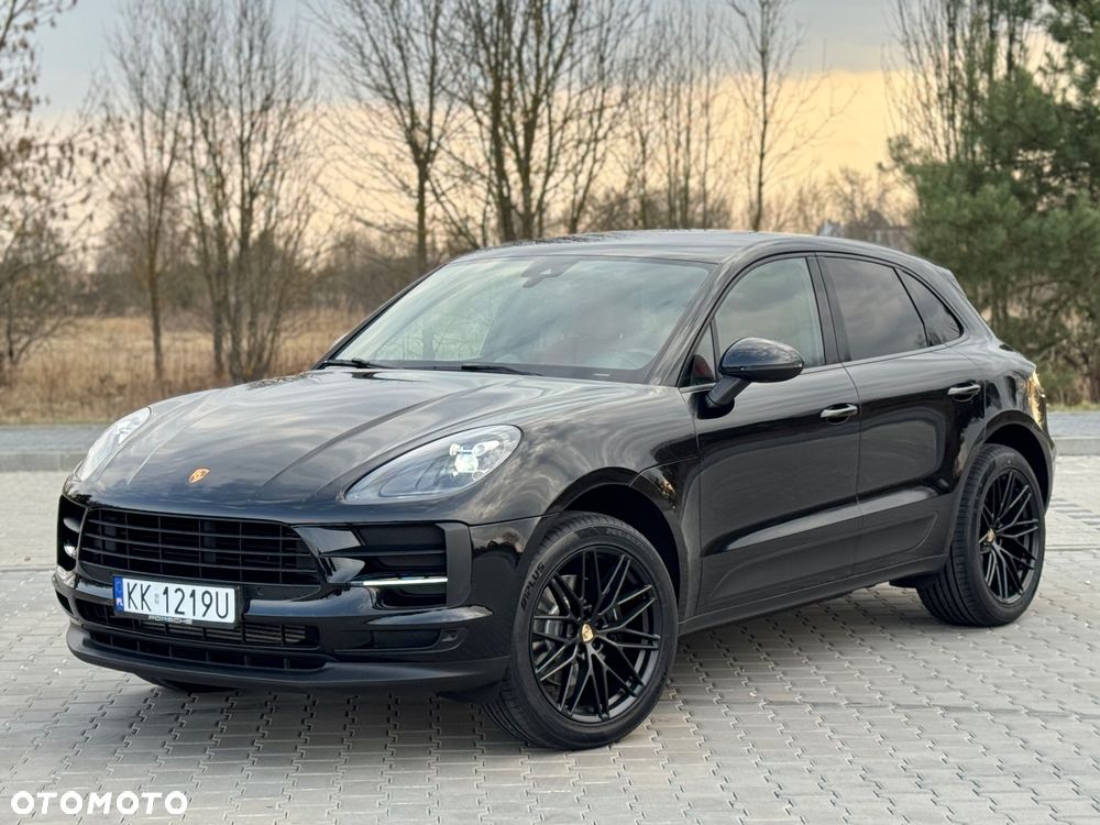 Porsche Macan - 1