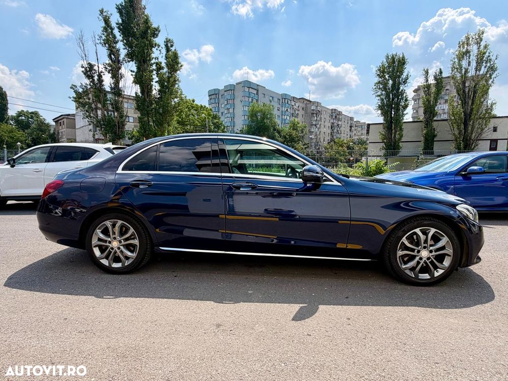 Mercedes-Benz C - 8