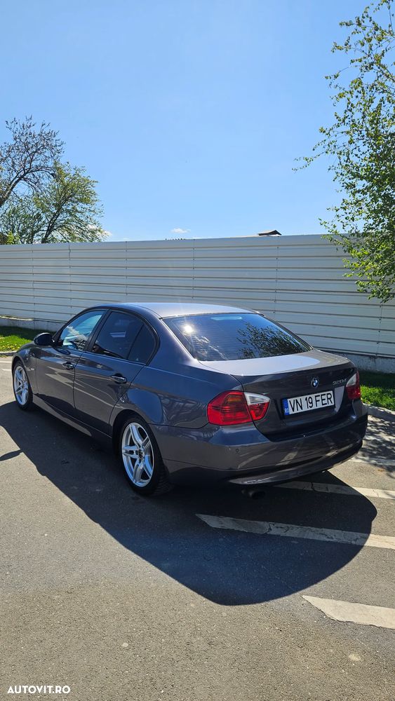 BMW Seria 3 320d - 4
