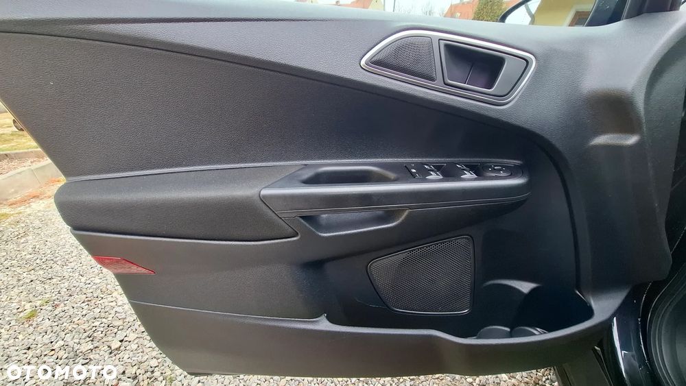 Ford B-MAX 1.5 TDCi Titanium - 19