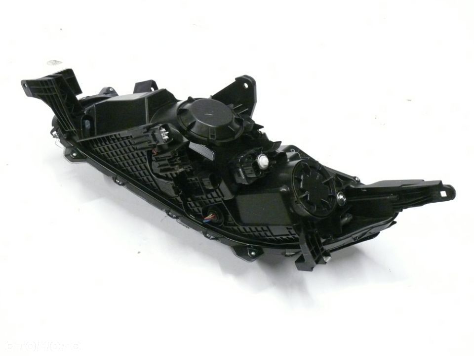 LAMPA PRZEDNIA PRAWA MITSUBISHI L200 2019 2022 SOCZEWKA ZWYKŁA - 3