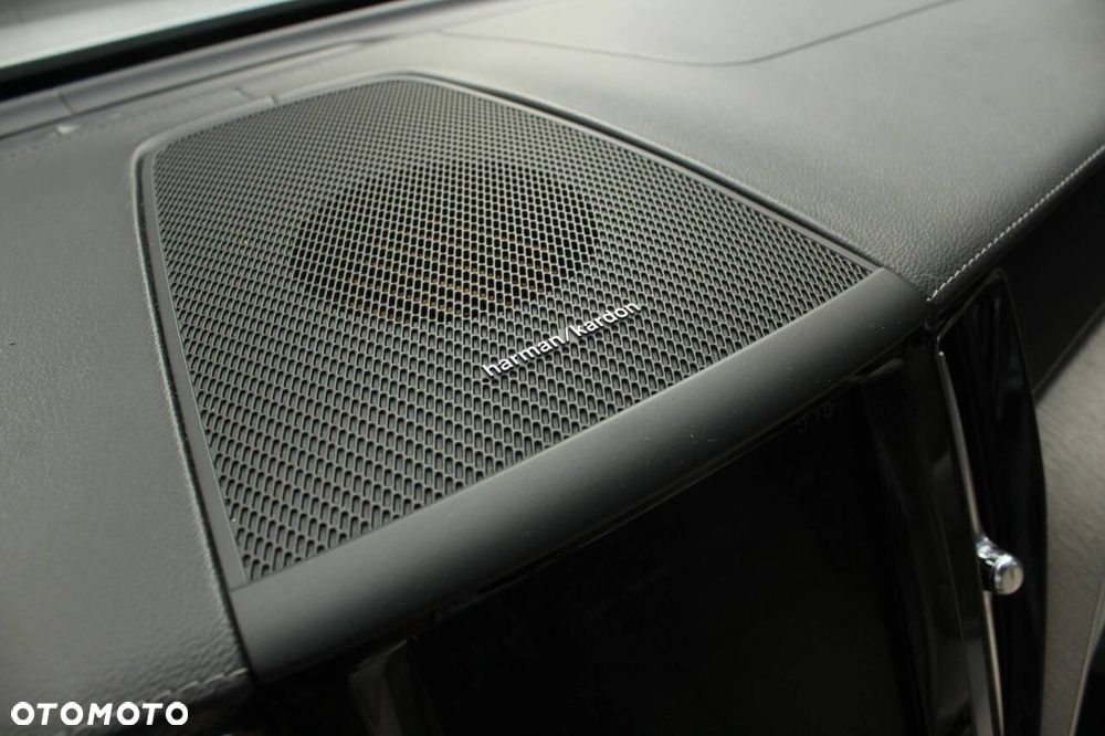 Volvo XC 60 - 32