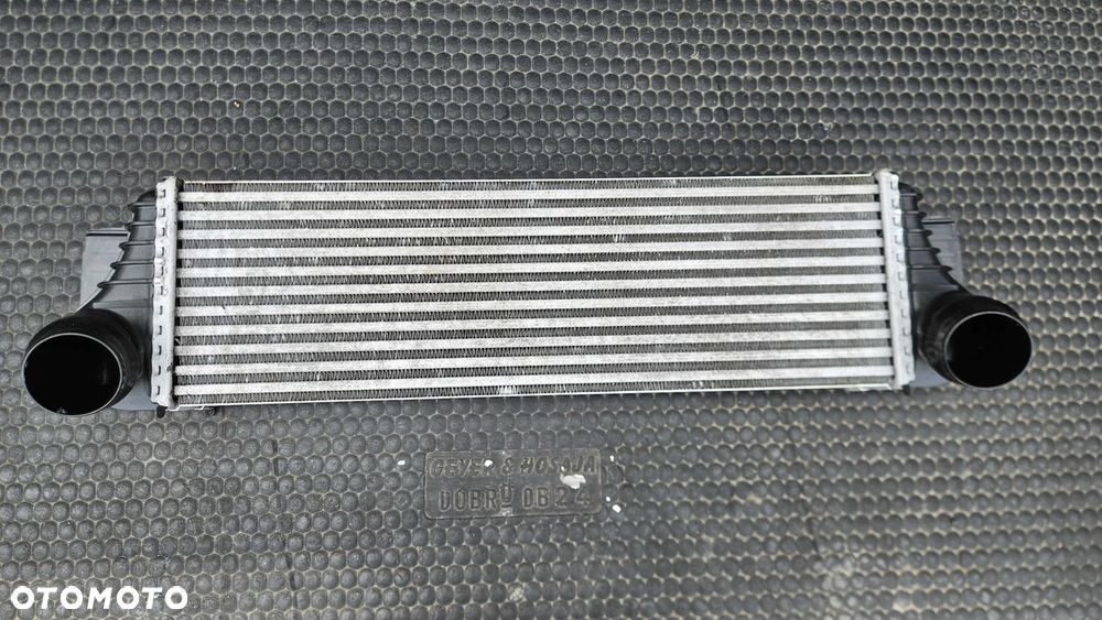 Intercooler 7812016 Chłodnica Powietrza Turbiny 2.0 3.0 D BT BMW 5 F10 F11 F01 F07 F13