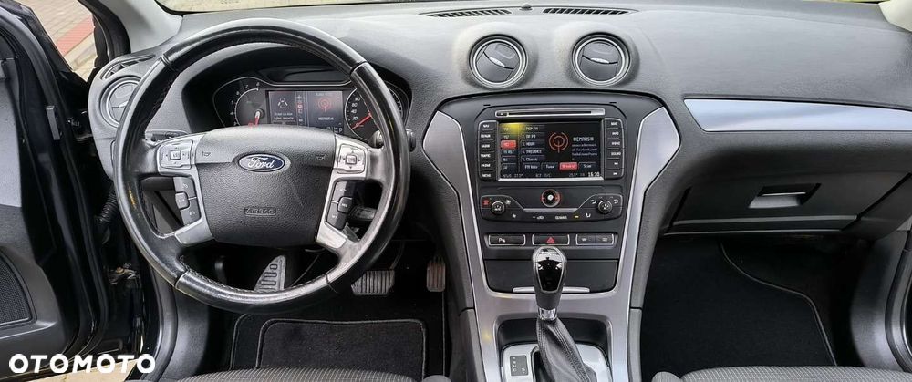 Ford Mondeo SW 2.0 EcoBoost Titanium - 25