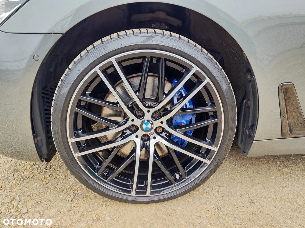 BMW Seria 7 740d xDrive sport - 36