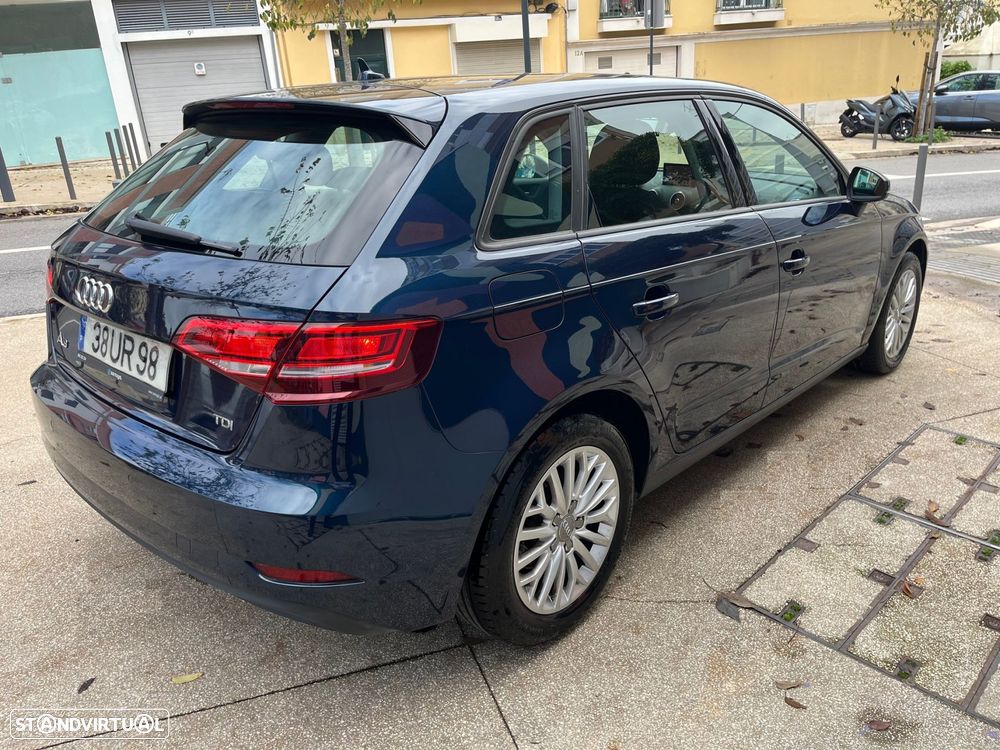 Audi A3 Sportback 1.6 TDI Design - 3