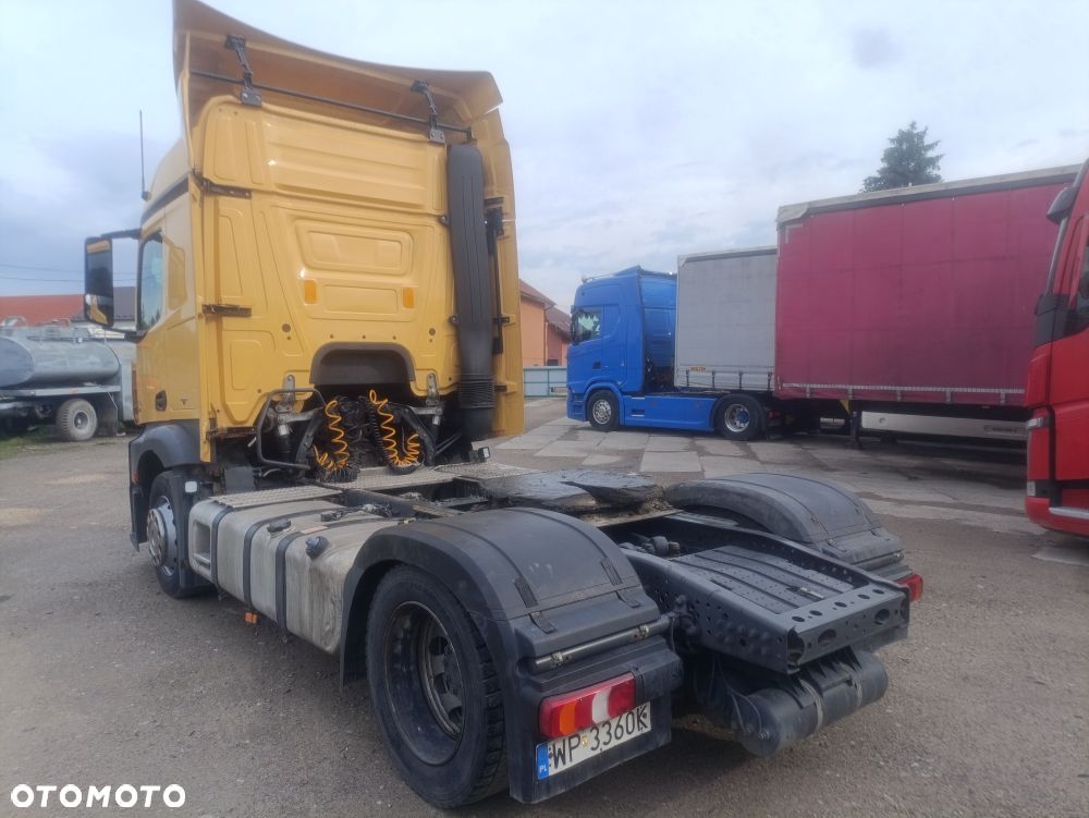 Mercedes-Benz Actros 1845 StreamSpace Low Deck Mega - 3
