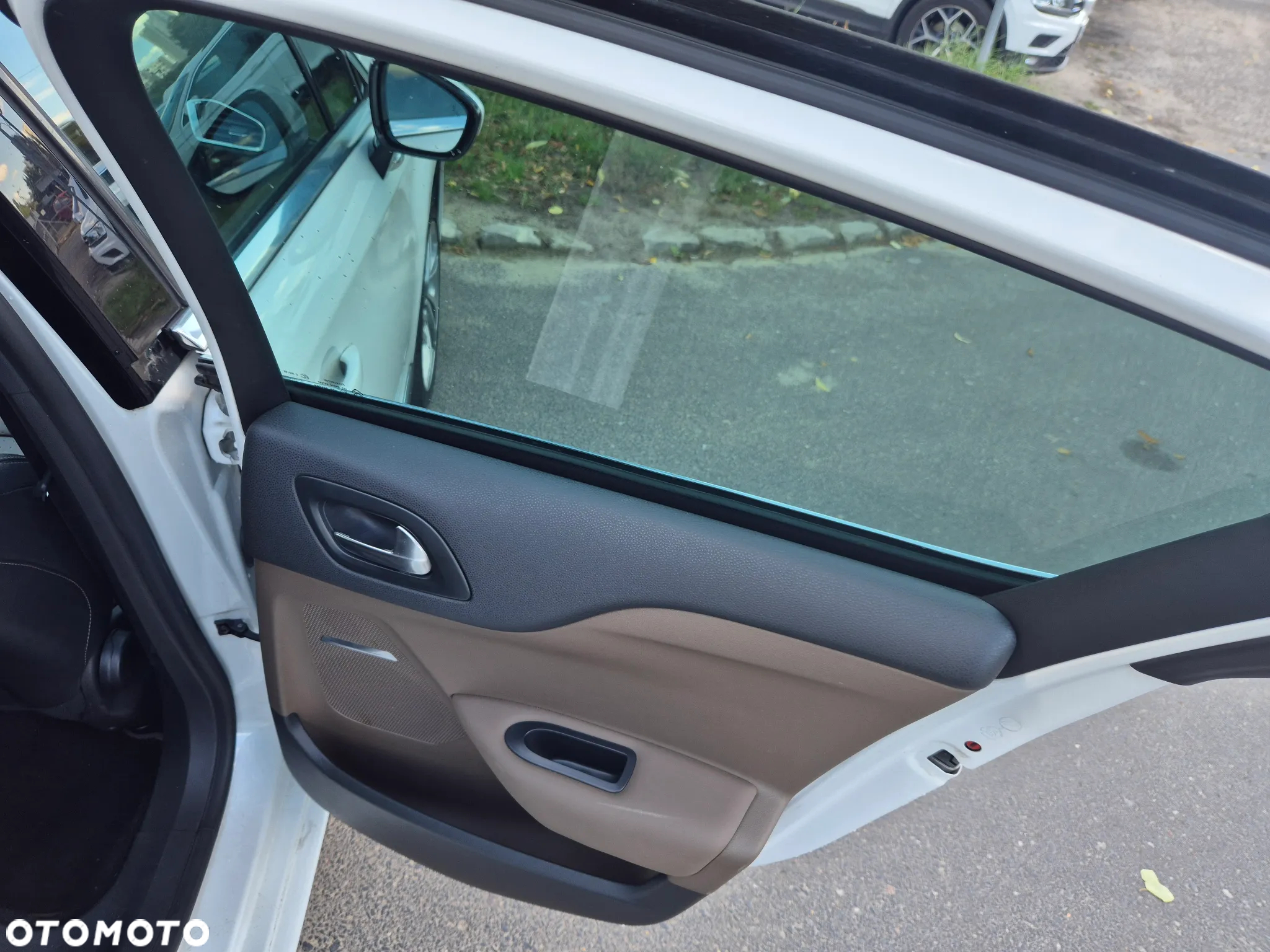 Citroën DS4 1.6 THP SoChic MCP - 25