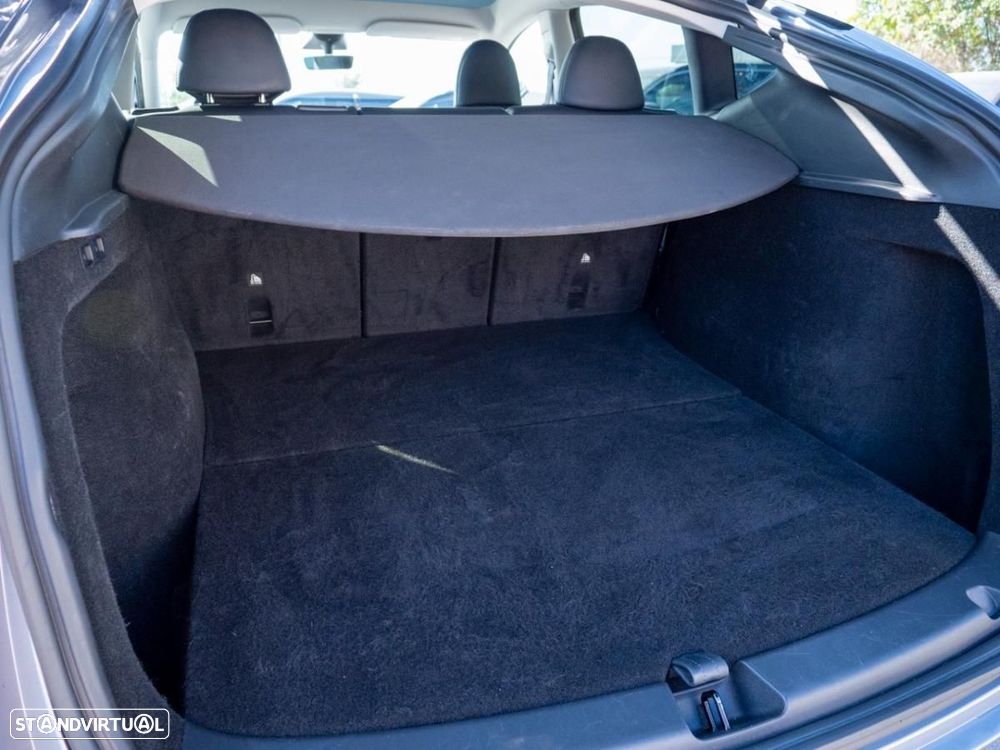 Tesla Model Y Standard - 15