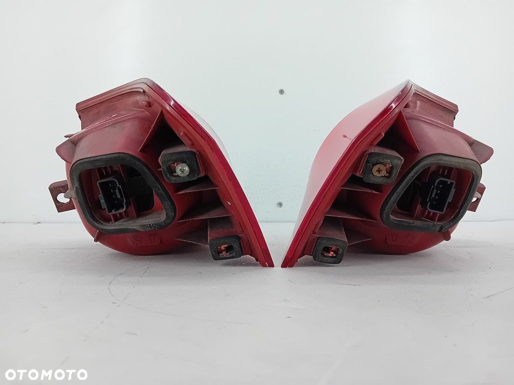LAMPY TYŁ KOMPLET VW PASSAT B6 3C9.945.096C   3C9.945.095B KOMBI - 3
