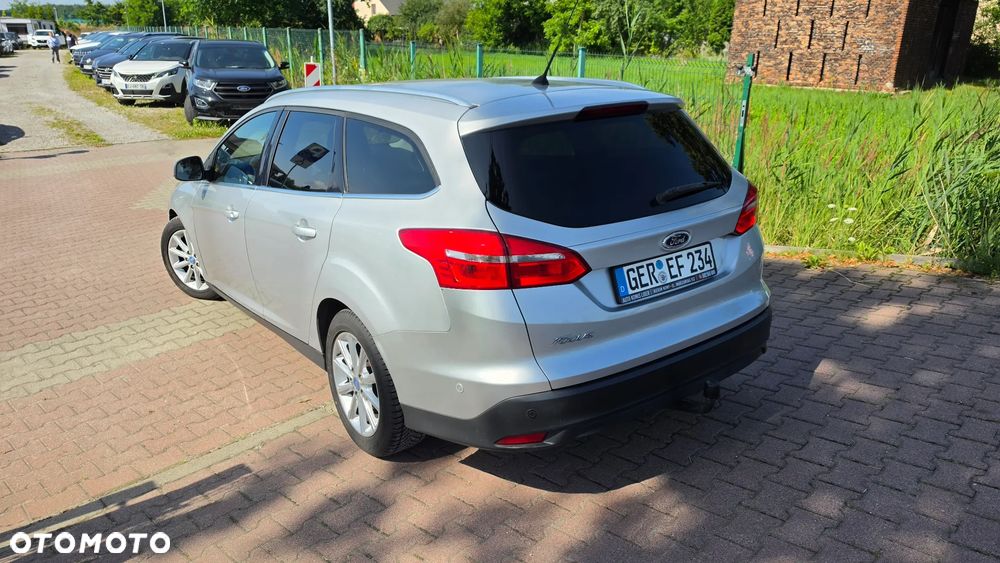 Ford Focus 1.6 TDCi DPF Start-Stopp-System Titanium - 24