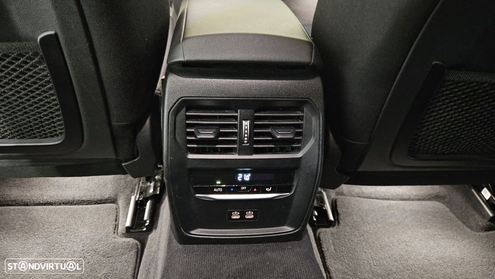 BMW 330 e Auto - 19