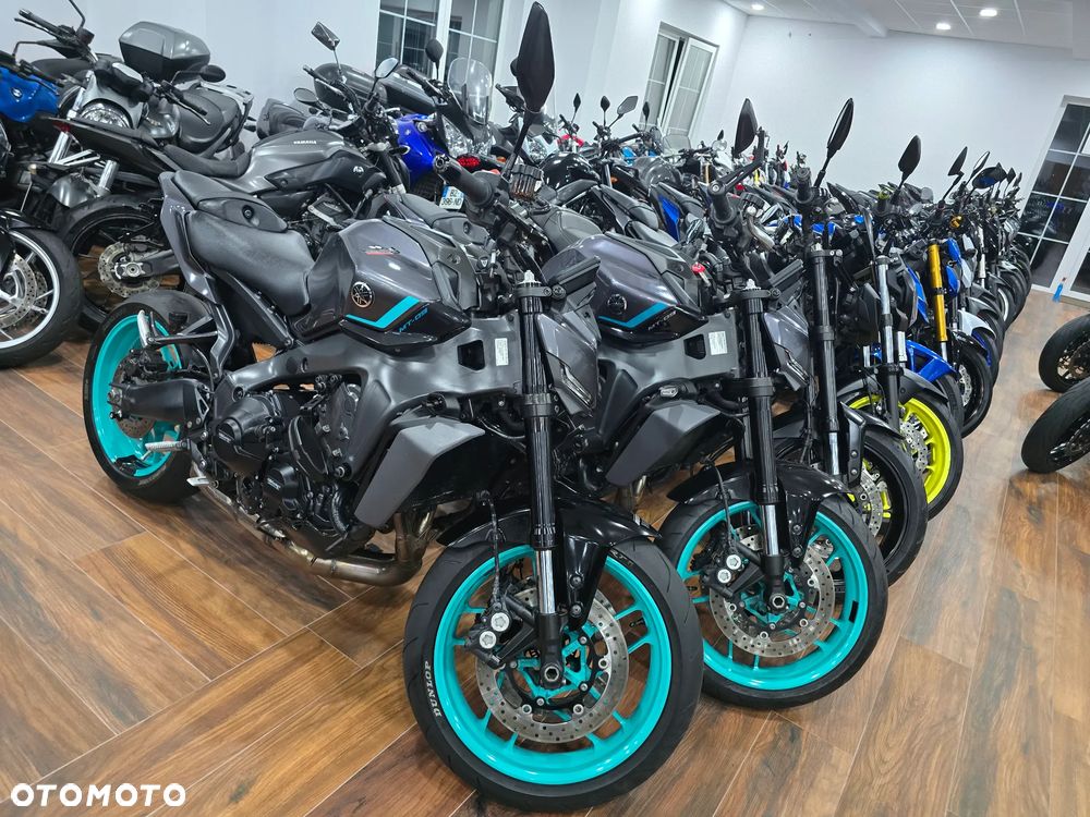 Yamaha MT - 8