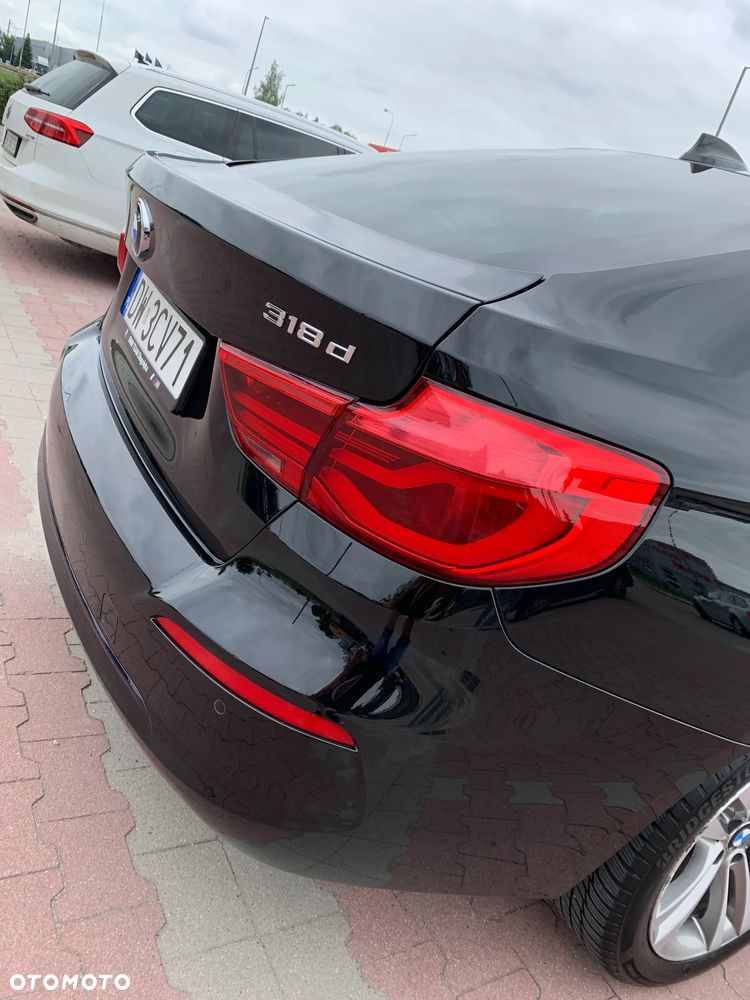 BMW 3GT 318d Sport Line - 7