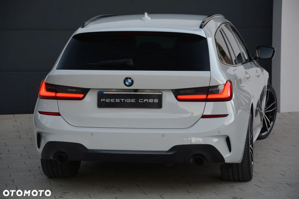 BMW Seria 3 320d Touring Edition M Sport Shadow - 17