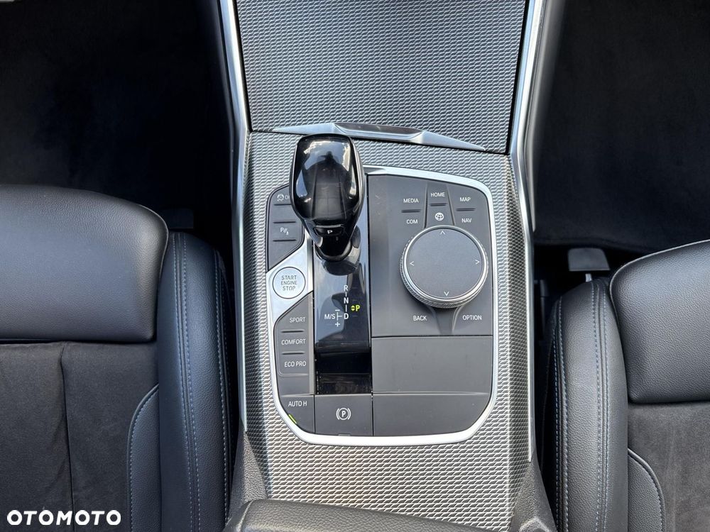 BMW Seria 3 2021